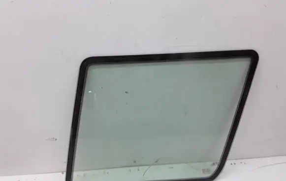 Land Rover Discovery Rear side window