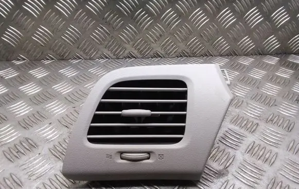 Nissan Leaf I (ZE0) Dashboard side air vent grill/cover trim 687603NA0A