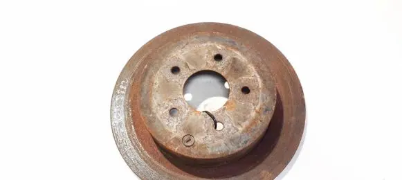 Nissan Quest Rear brake disc neventiliuojamas