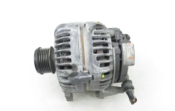 Volkswagen Touran I Generator/alternator 06F903023FX
