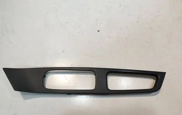 Volvo V60 Front door window switch trim 20342 9123968 BP8HB