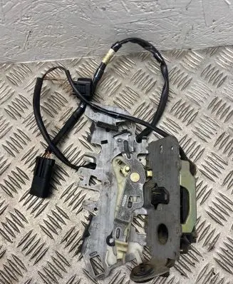 Chrysler Grand Voyager IV Rear door lock
