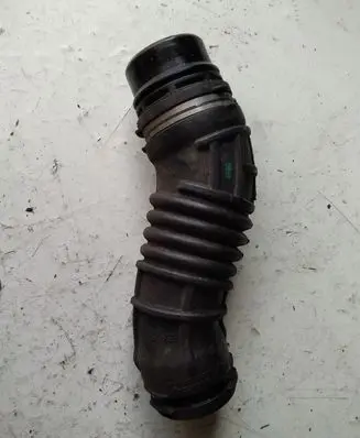 Intake resonator