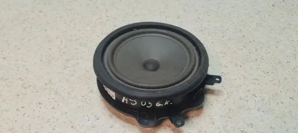 Rear door speaker