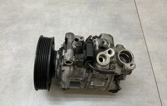 Audi A4 S4 B8 8K Air conditioning (A/C) compressor (pump)