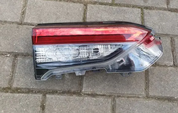 Toyota RAV 4 (XA50) Tailgate rear/tail lights 8159042060