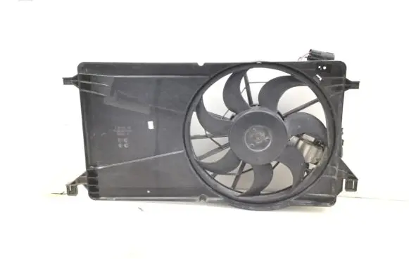 Volvo S40 Radiator cooling fan shroud