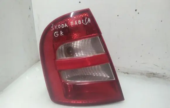 Skoda Fabia Mk1 (6Y) Rear/tail lights 6Y6945095