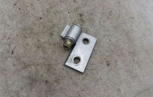 BMW 5 E39 Rear door upper hinge NOCODE