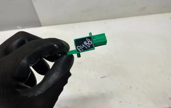 Audi A4 S4 B8 8K Airbag deployment crash/impact sensor 1K0909606
