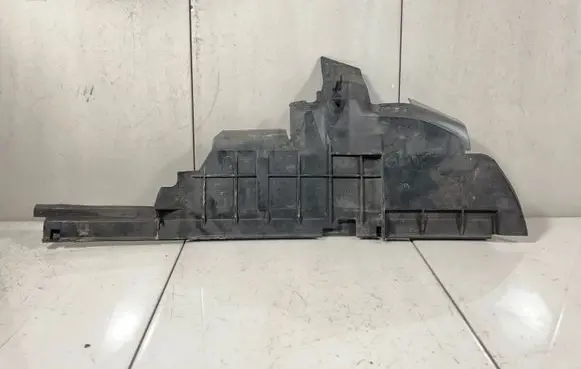Audi A8 S8 D3 4E Intercooler air guide/duct channel 50121283