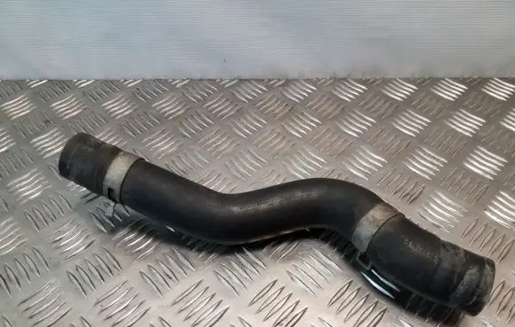 Infiniti FX Engine coolant pipe/hose