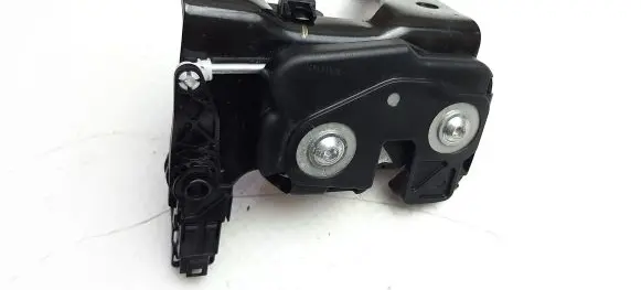 Mercedes-Benz E W212 Seat back rest lock catch A2129200276 M7900