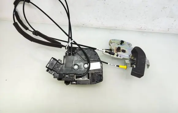 Renault Trafic III (X82) Sliding door lock 825037886R 93459208 40717212