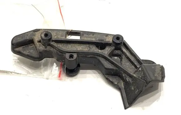 BMW 3 G20 G21 Front bumper mounting bracket 8069417