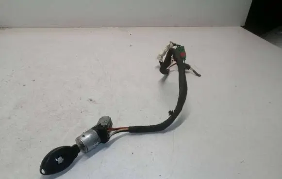 Peugeot 807 Ignition lock 36353100