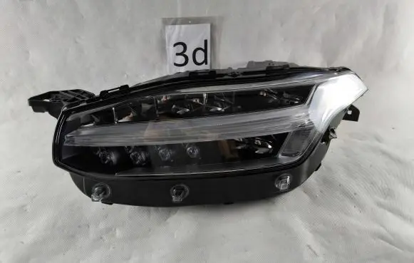 Volvo XC90 Headlight/headlamp 31468918