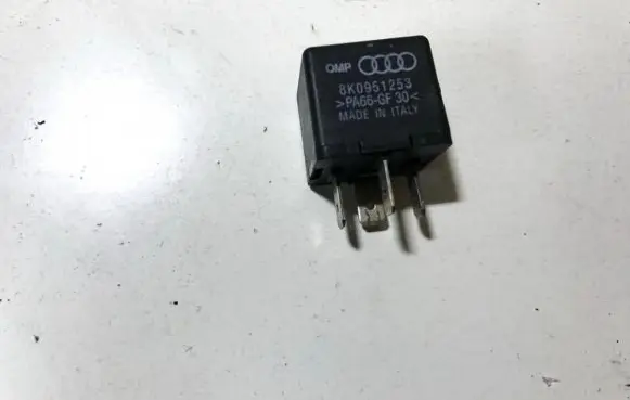 Volkswagen Cross Polo Other relay 8k0951253