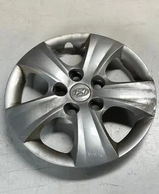 Hyundai i30 R15 wheel hub/cap/trim 529602R000
