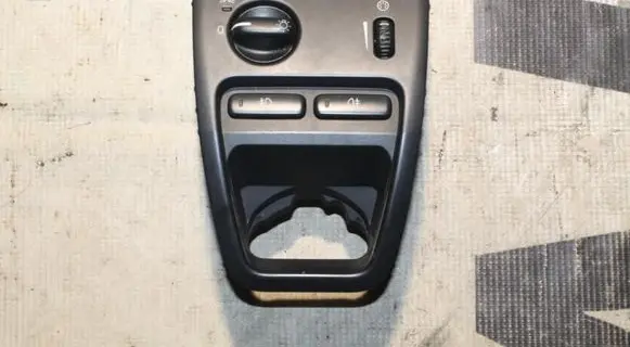 Volvo XC90 Light switch 30739302