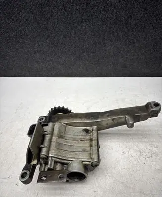 Mercedes-Benz GL X166 Oil pump A6421810095