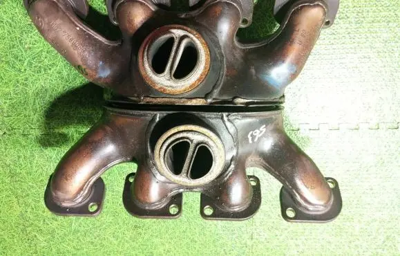 BMW X5M E70 Exhaust manifold 7589089
