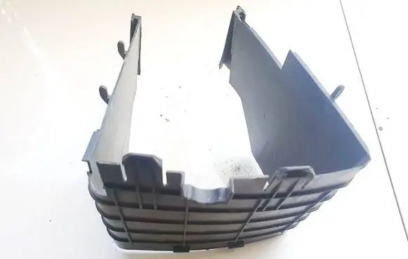 Skoda Superb B6 (3T) Battery box tray 3c0915335