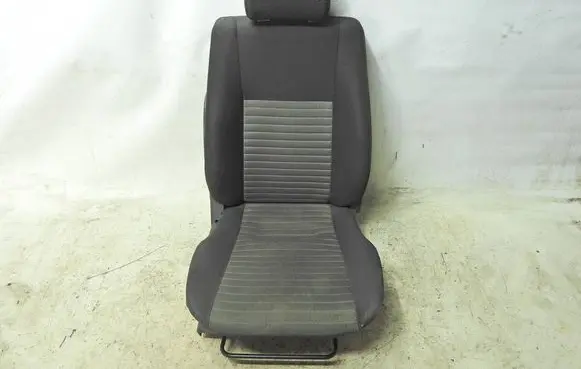 Suzuki SX4 Front passenger seat 