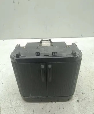 Nissan X-Trail T30 Glove box 68104EQ000