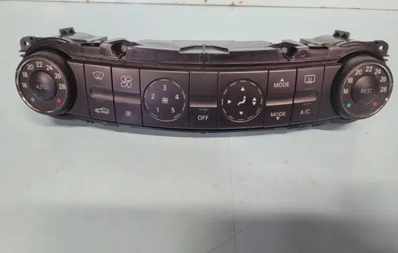Mercedes-Benz E W211 Climate control unit 2118300490