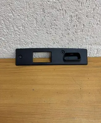 Mercedes-Benz C W203 Tailgate/boot lid lock trim A2037580002