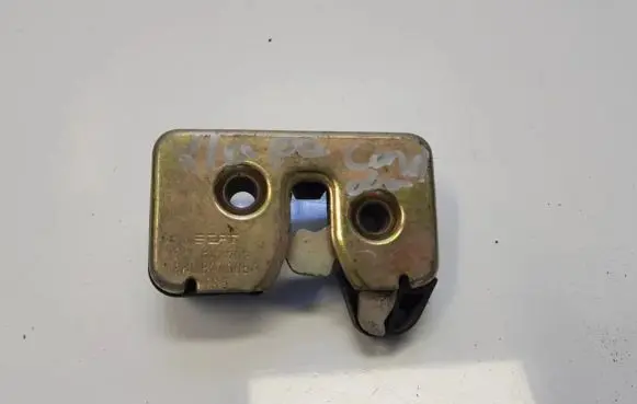 Seat Ibiza IV (6J,6P) Tailgate/trunk/boot lock/catch/latch