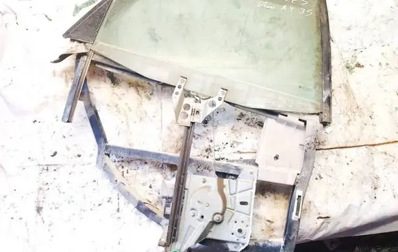 Audi A4 S4 B5 8D Rear door window/glass frame 