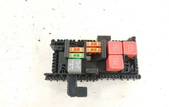 Mercedes-Benz C W205 Fuse box set 2059068501 A2059068501