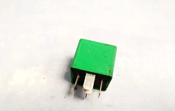 Ford Fiesta Other relay 93bg13a025a1b v23136a1-x32