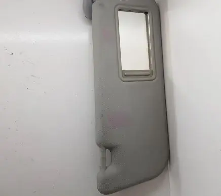 Toyota Avensis T270 Sun visor