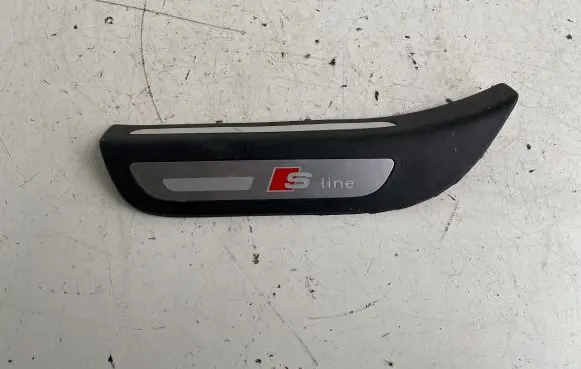 Audi Q5 SQ5 Rear sill trim cover 8R0853375 8R0853375A 8R0853375C