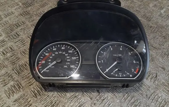 BMW 1 E81 E87 Speedometer (instrument cluster) 1102496248 58128058