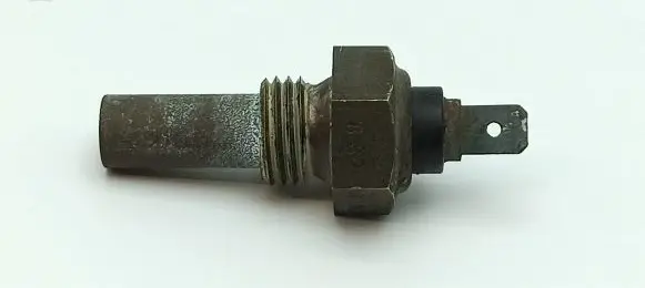 BMW 7 E23 Coolant temperature sensor 0824121003