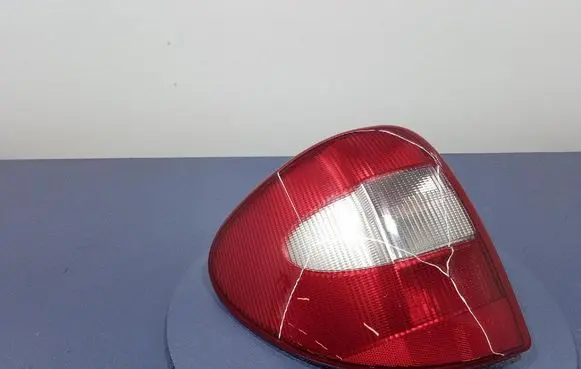 Chrysler Grand Voyager IV Rear/tail lights 04857306