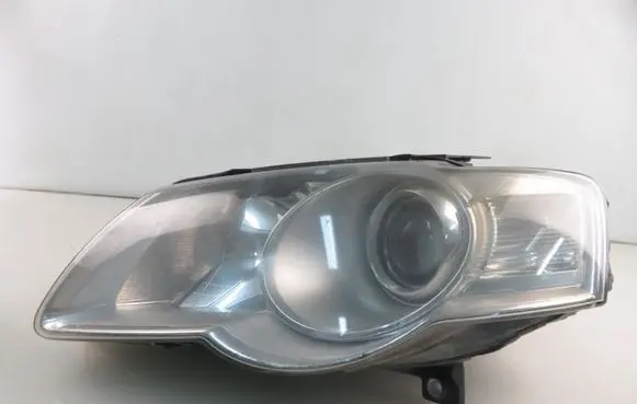 Volkswagen PASSAT B6 Headlight/headlamp 3C0941005M