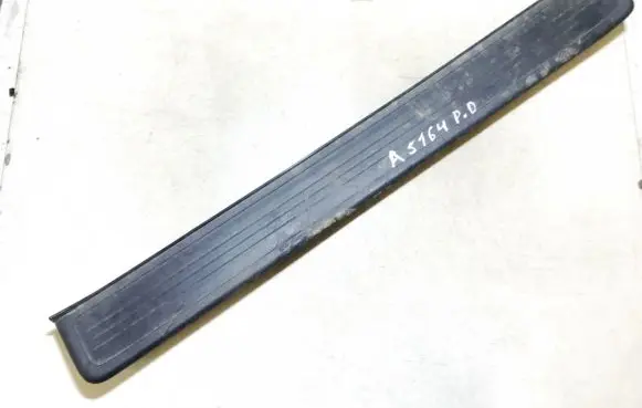 Honda CR-V Front sill trim cover 84202swaa012m1 84202-swaa012-m1