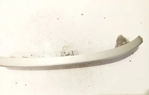 Opel Astra H Under headlight/headlamp trim 13121996 375768702