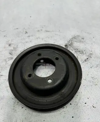 BMW 3 E36 Water pump pulley 1722567
