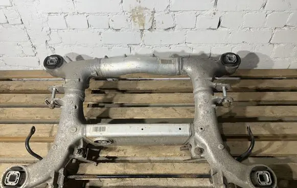 BMW 5 F10 F11 Rear subframe 6799103 6793803 6793804