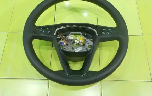 Seat Alhambra (Mk2) Steering wheel 6JA419091D XP88