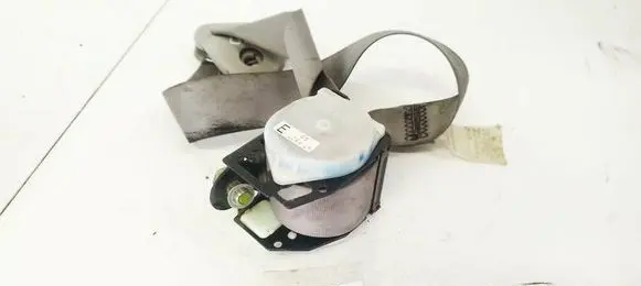 Mazda MPV Rear seatbelt E40428149