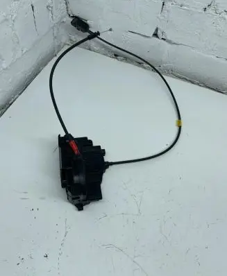 Renault Kangoo II Front door lock 8200497604D 82004976