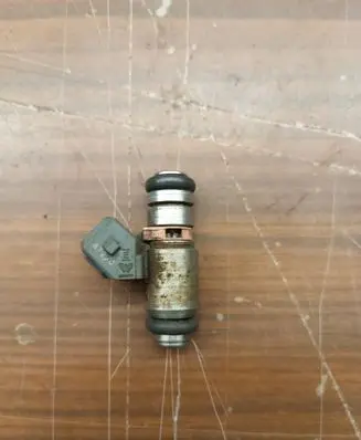 Renault Kangoo I Fuel injector 8200051963