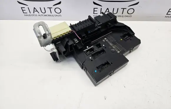 Mercedes-Benz C W204 Fuse box set 2049001002 2045458832 2129022702
